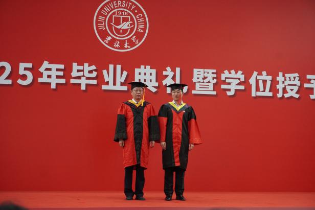 11aa718776c87ac3ec10965b0c07c2e5